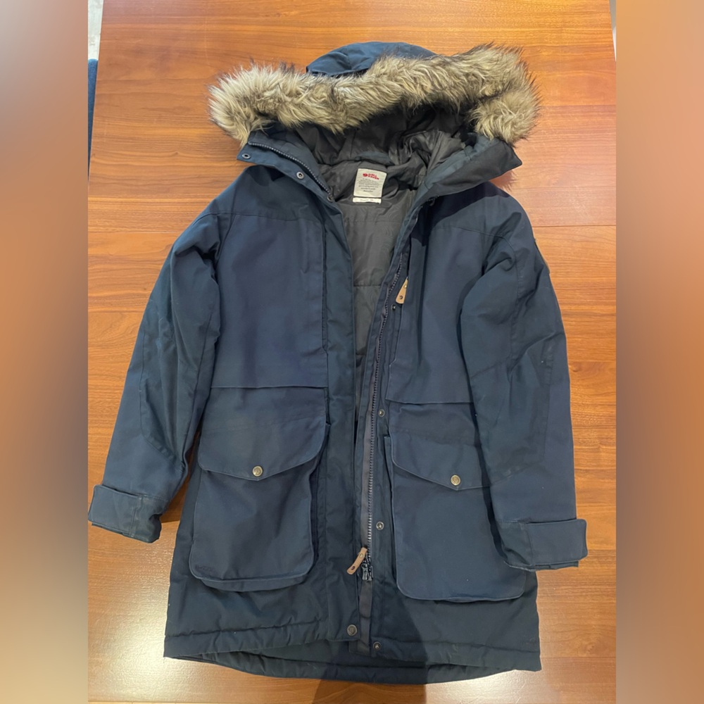 EUC Fjallraven Barents Parka Jacket with faux fur trim